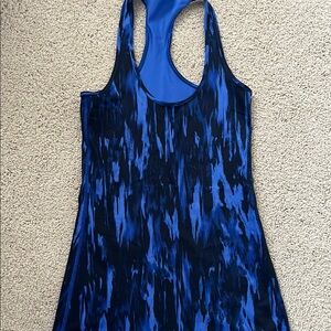 Lululemon patterned tank